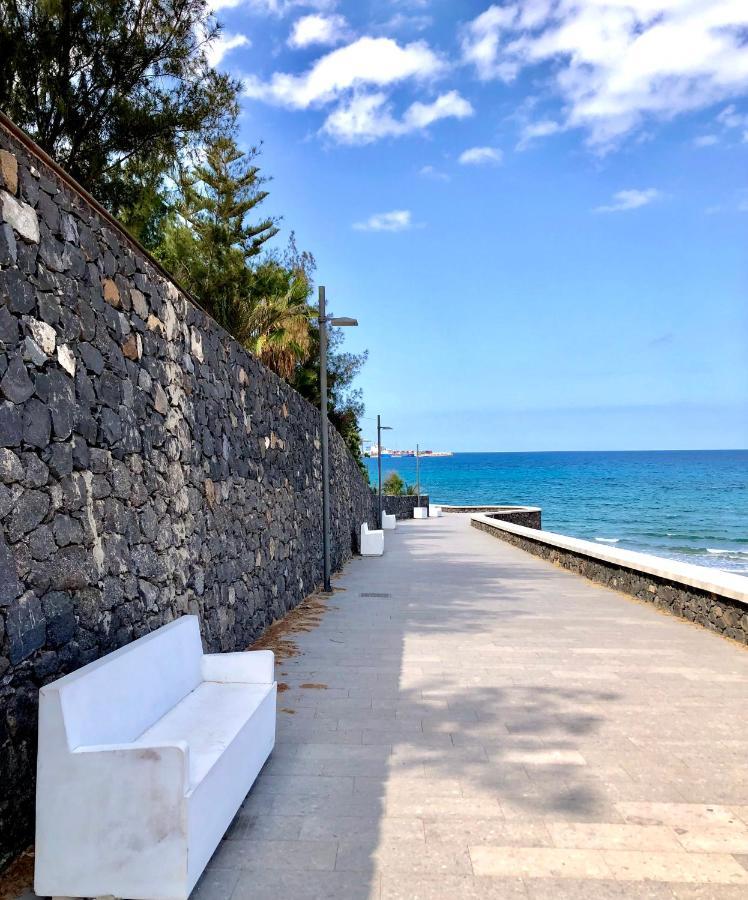 Fuerteventura Beach Vacations And Blue Mango Surf&Fitness Center At Charco Puerto del Rosario  Bagian luar foto